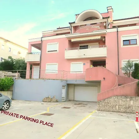 Apartment Mara *
